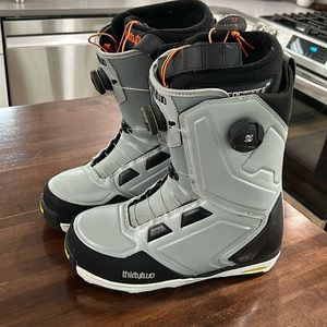 Thirty Two Binary 10.5 Snowboard Boots